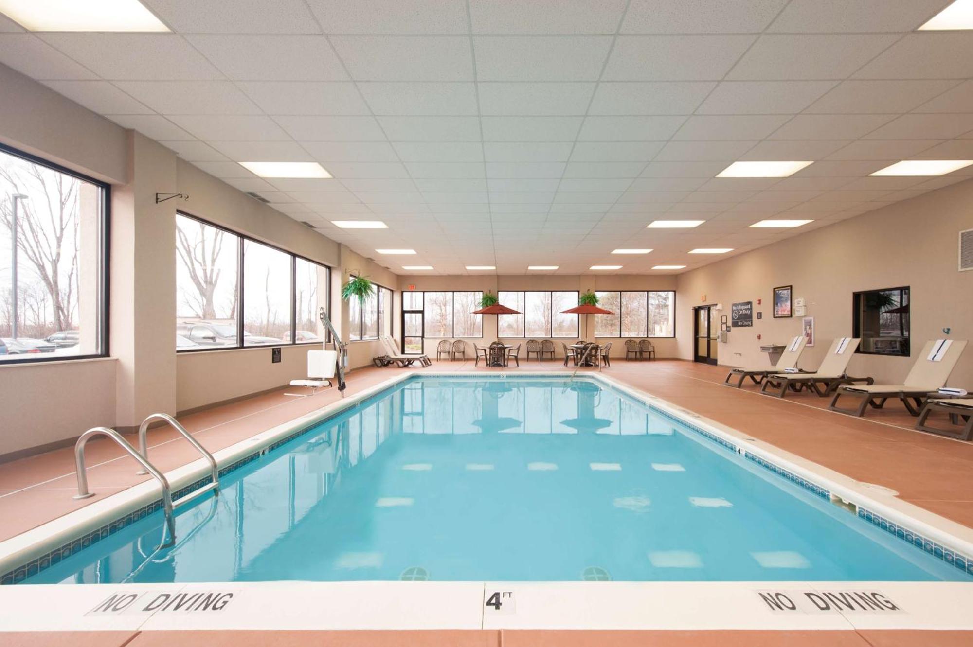 Hampton Inn Muskegon Muskegon Heights Экстерьер фото