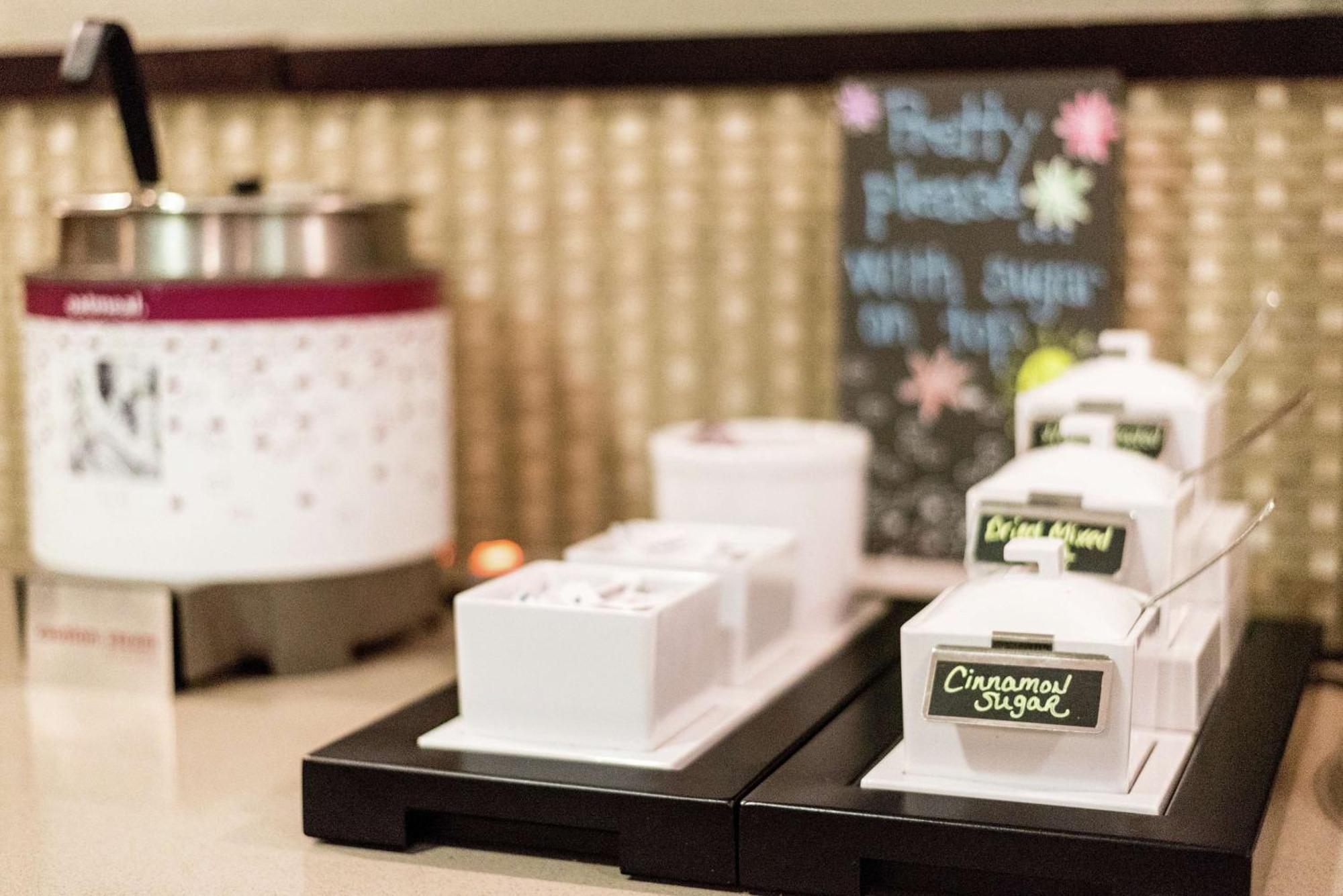 Hampton Inn Muskegon Muskegon Heights Экстерьер фото